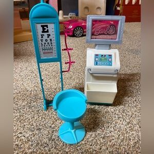 Barbie Doctor Set pieces